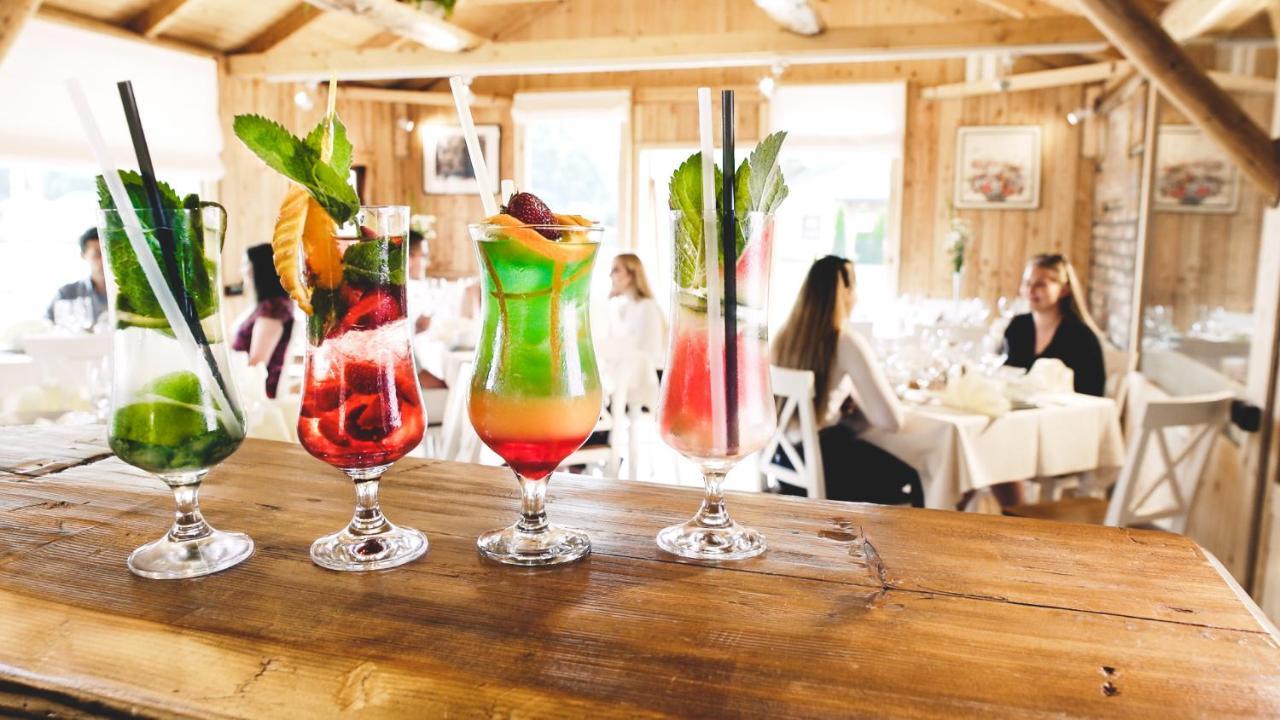 Hotel Restauracja Jas Wedrowniczek Rymanów Buitenkant foto
